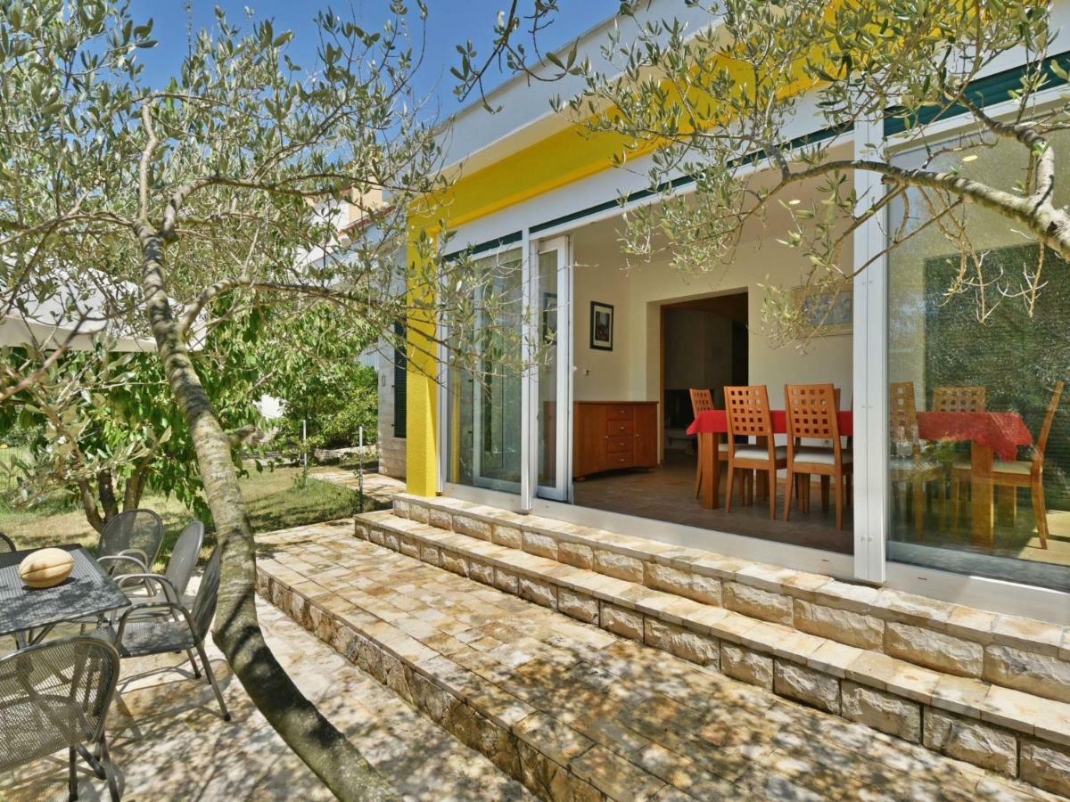Villa Yellow House By Interhome 迪可罗 外观 照片